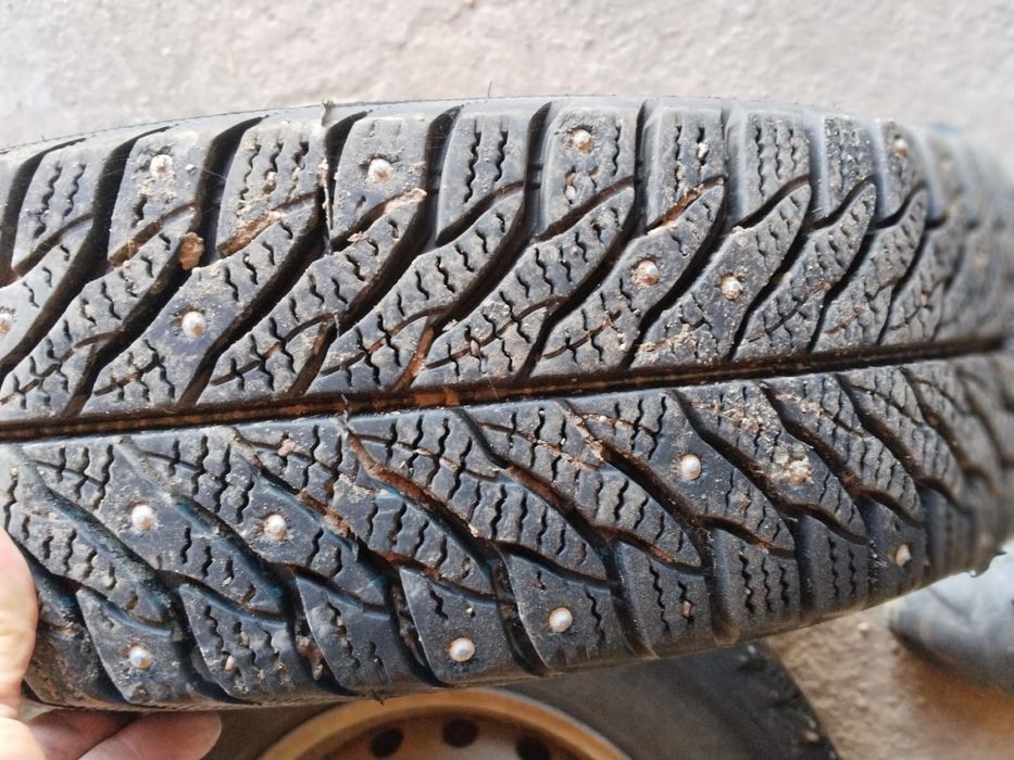 Продам шины с дисками 13