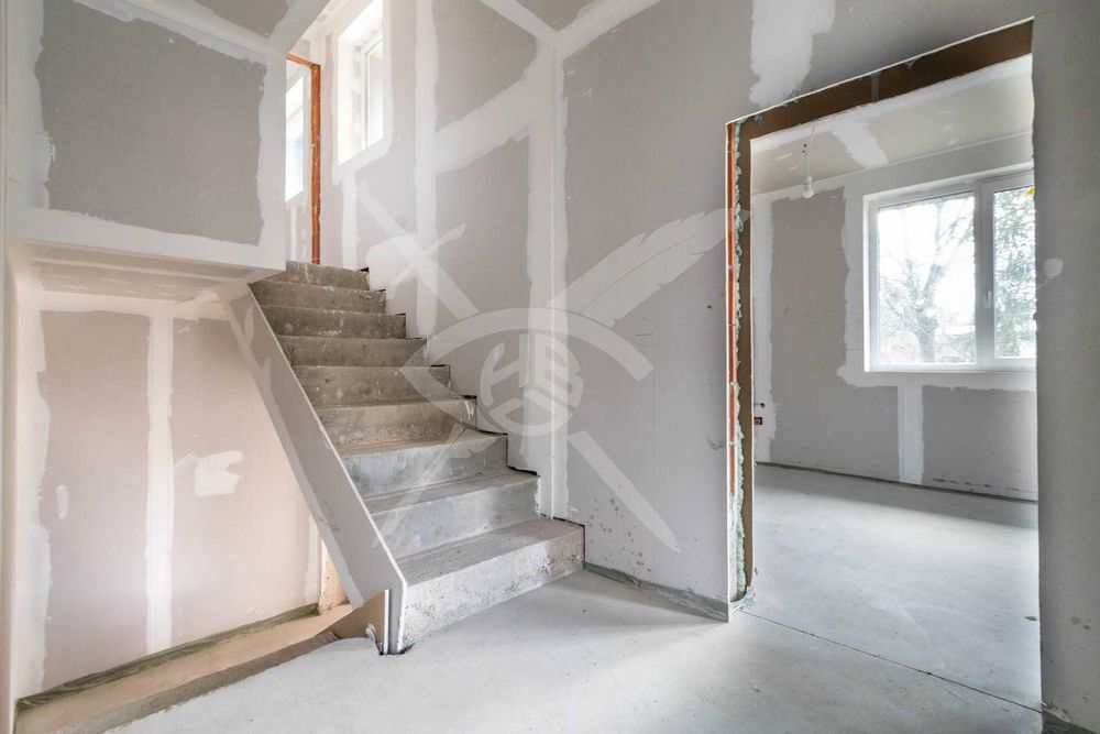 Продава се Къща в с. Владая, Област София-град - 285 кв.м за 1162 €/кв.м - Снимка #19