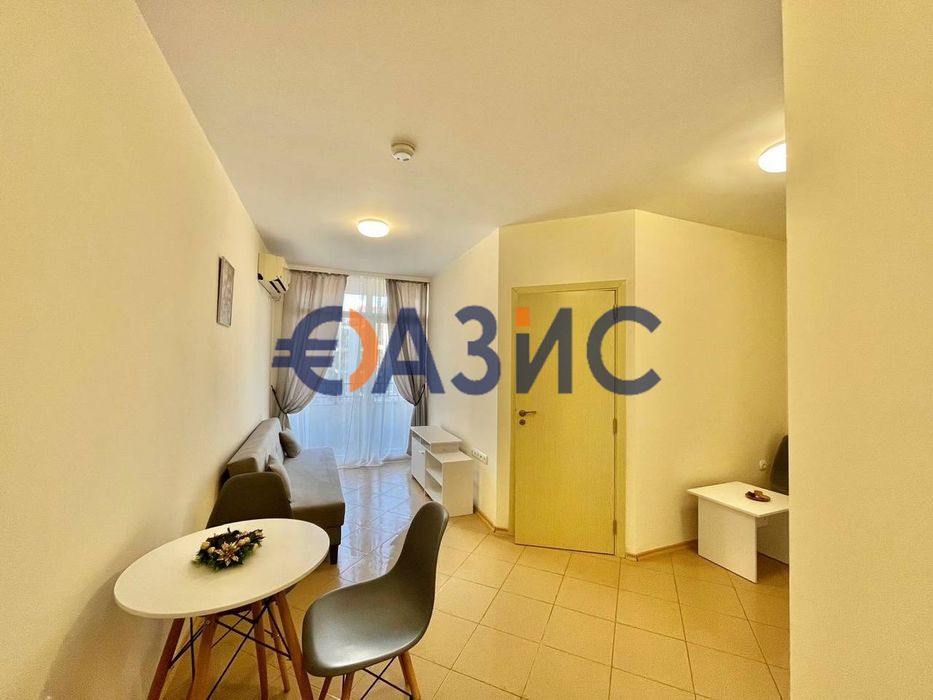 Продава се Двустаен апартамент в к.к. Слънчев бряг - 52 кв.м за 1097 €/кв.м - Снимка #9