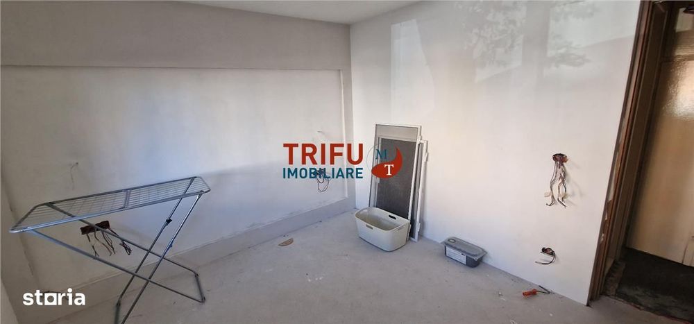 Apartament 2 camere izolat exterior zona Liceul Sportiv