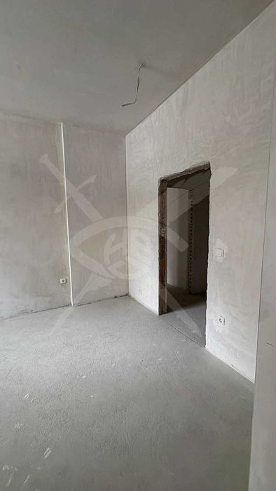 Продава се Многостаен апартамент в Варна, Виница - 277 кв.м за 704 €/кв.м - Снимка #1