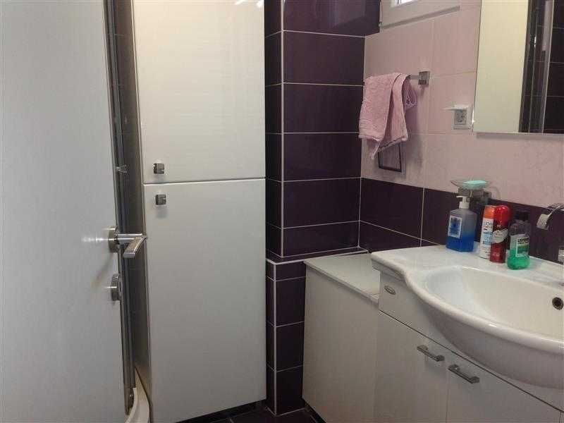 Дава се под наем Двустаен апартамент в Бургас, Зорница - 59 кв.м за 204 € - Снимка #5