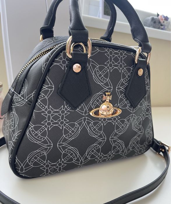 Vivienne Westwood - Yasmine Logomania Monogram / Black / Нова