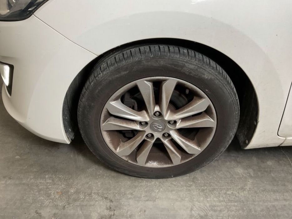 Hyundai i30 2014, 1.4 benzina euro 5, clima automata senzori parcare, rate si garantie 12 luni!