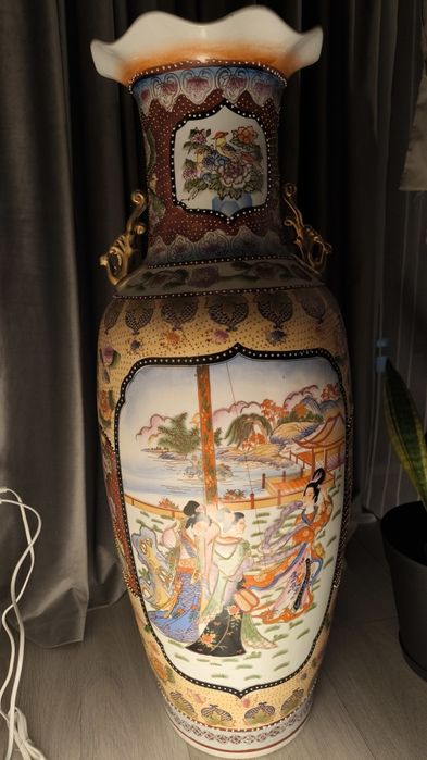 Vază porțelan pictată manual