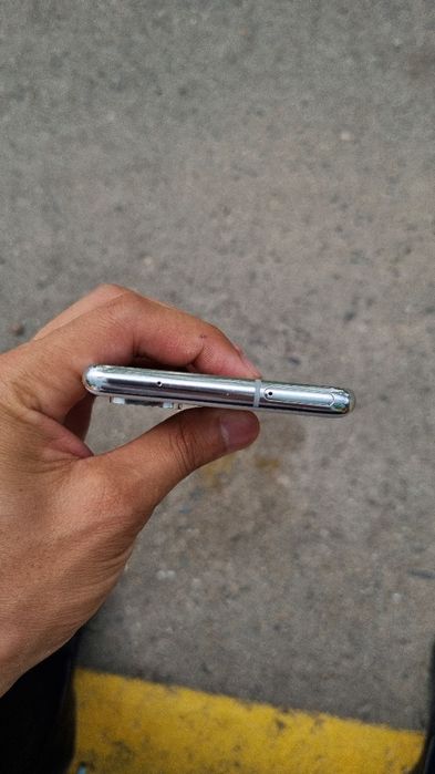 Samsung Galaxy S20 FE 5G. Professor snapdragon 865