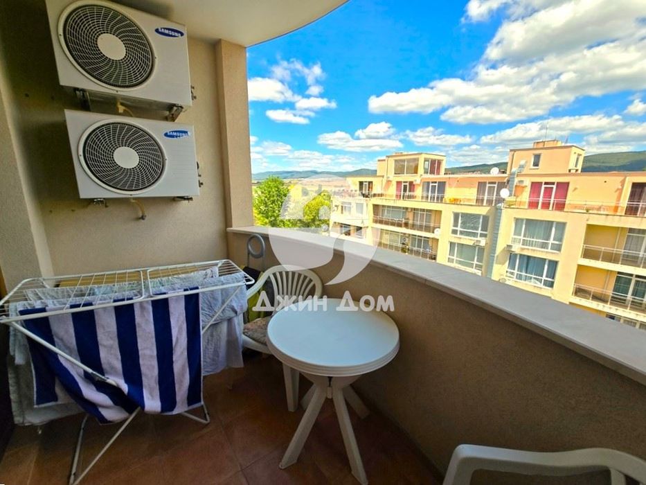 Продава се Двустаен апартамент в к.к. Слънчев бряг - 68 кв.м за 1368 €/кв.м - Снимка #8