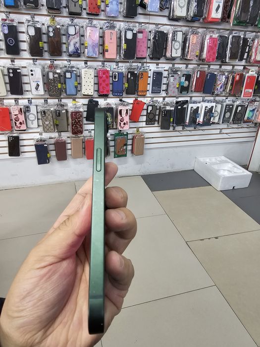 Айфон 13 сатылады