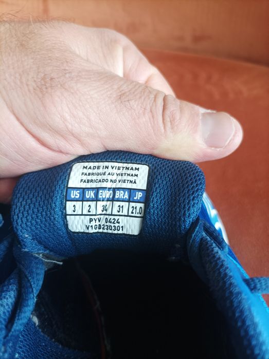 Детски маратонки Mizuno, за тенис на маса и спорт в  зала.