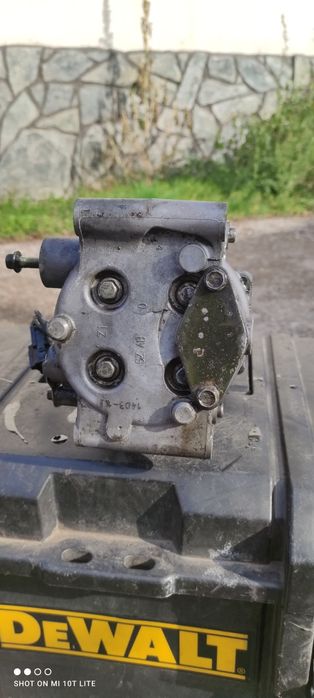 Компресор за климатик Форд Фокус 99/2004 МК1 Kompresor za KlimatikFord