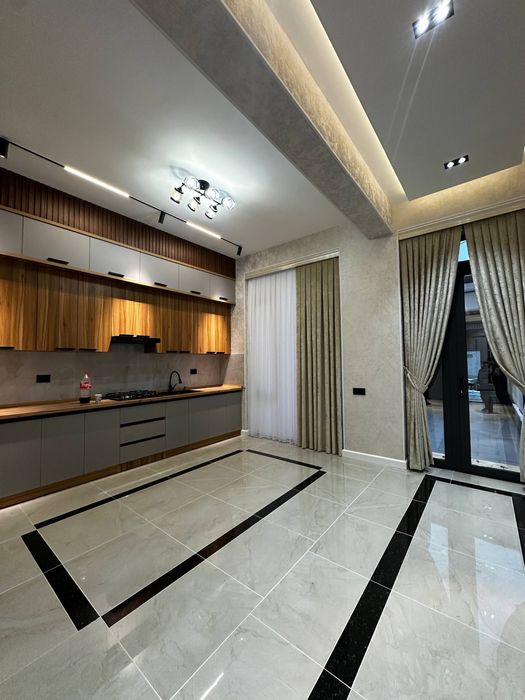 Uchaska sotiladi 1.65 Sotix 5 xona Sergeli Xonabod