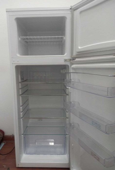 Продаётся холодильник Artel