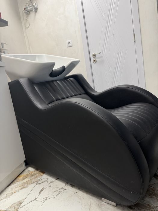 Измивна колона за салон