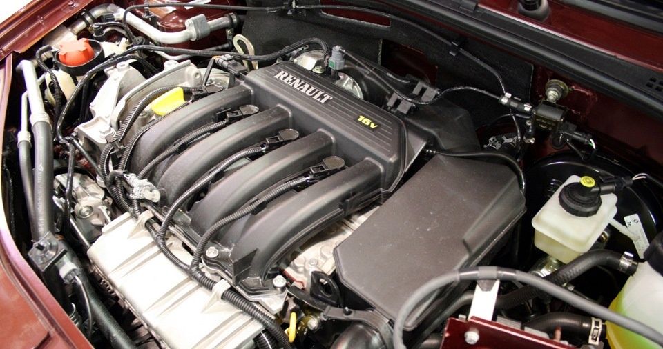 Двигатель Лада Ларгус К4М Рено