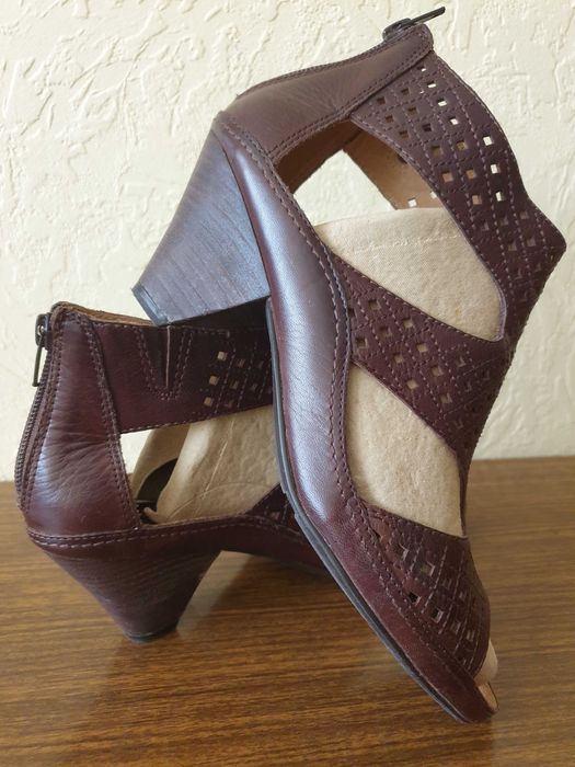 Босоножки Pikolinos