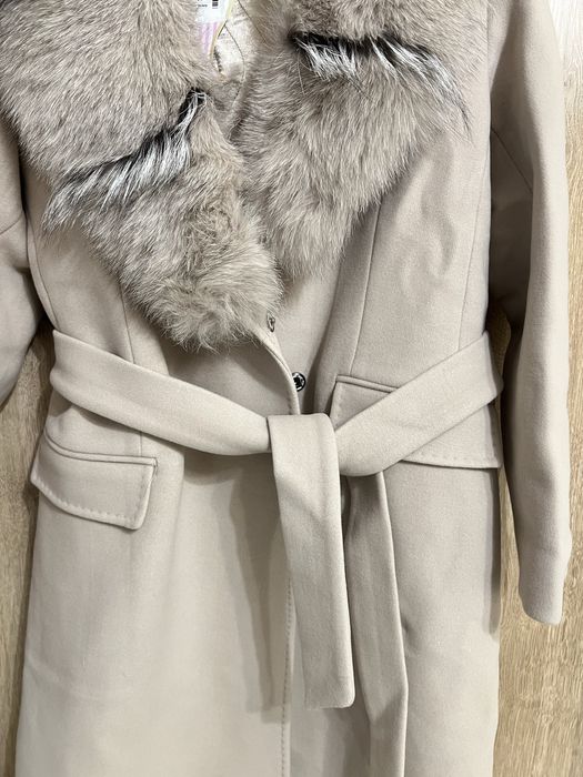 Продается новый пальто