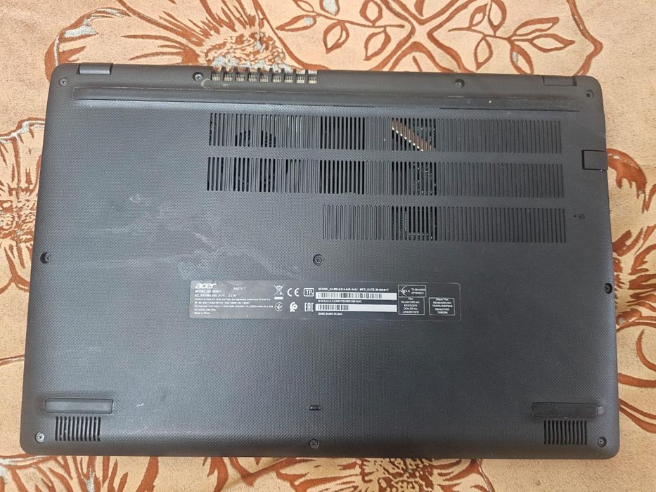 Продам совресеный ноутбук Acer core i3