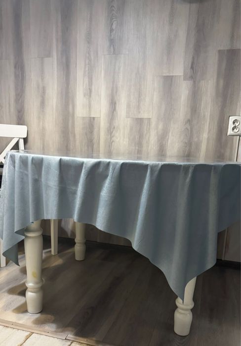 Кухонный стол б/у