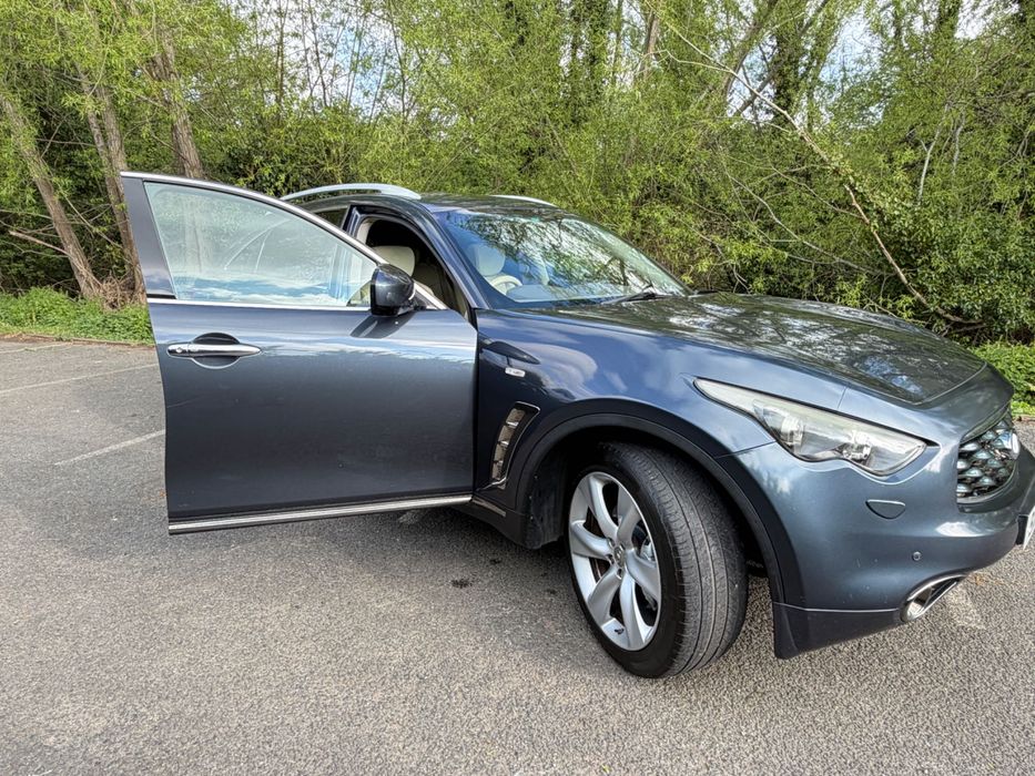 Infiniti FX30d S GT