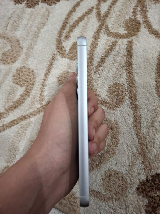 Обменяю  Samsung s23fe 8/256гб