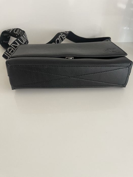 Calvin Klein Jeans чанта