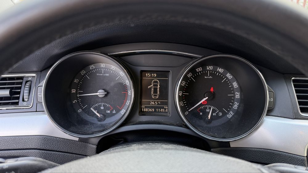 Skoda Superb 2.0 TDI, diesel, 2010
