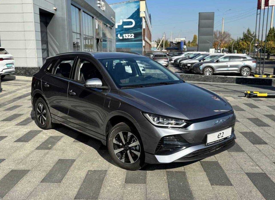 BYD E2 luxury full pozitsiya