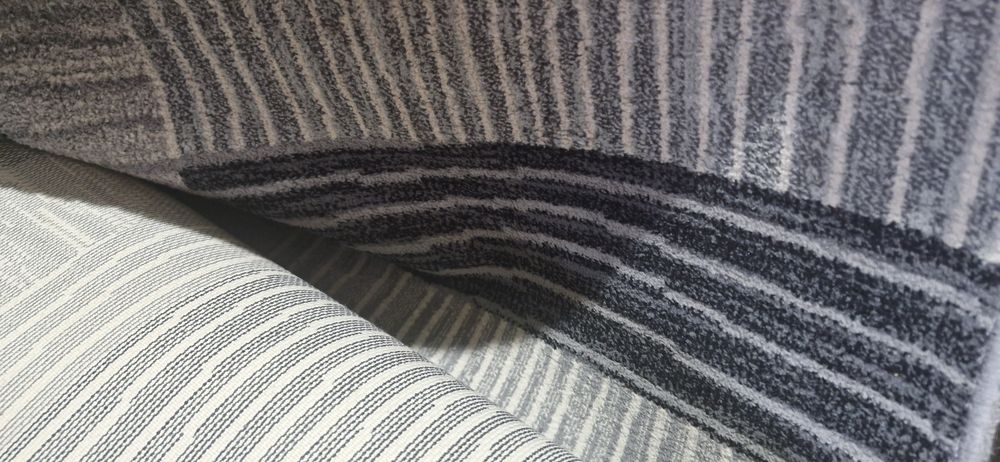 Продаётся ковёр 2,5 на 4,5