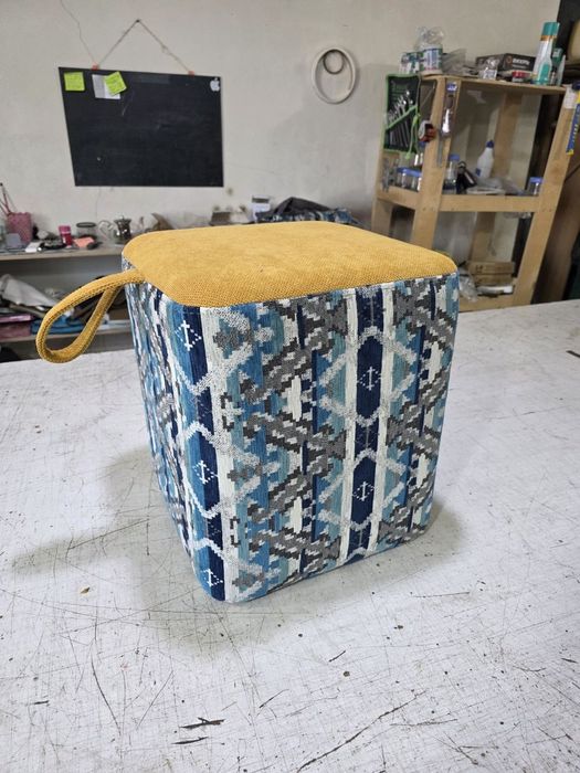 Качественные пуфики в наличии и на заказ