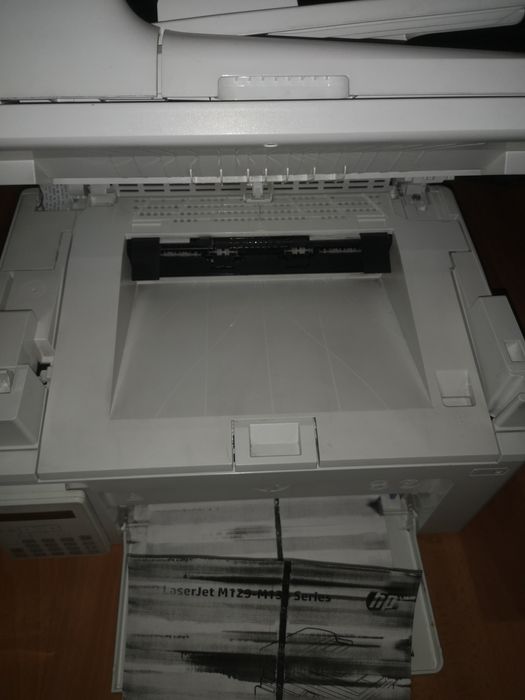 Продам принтер 3 в 1  HP LaserJet Pro MFP