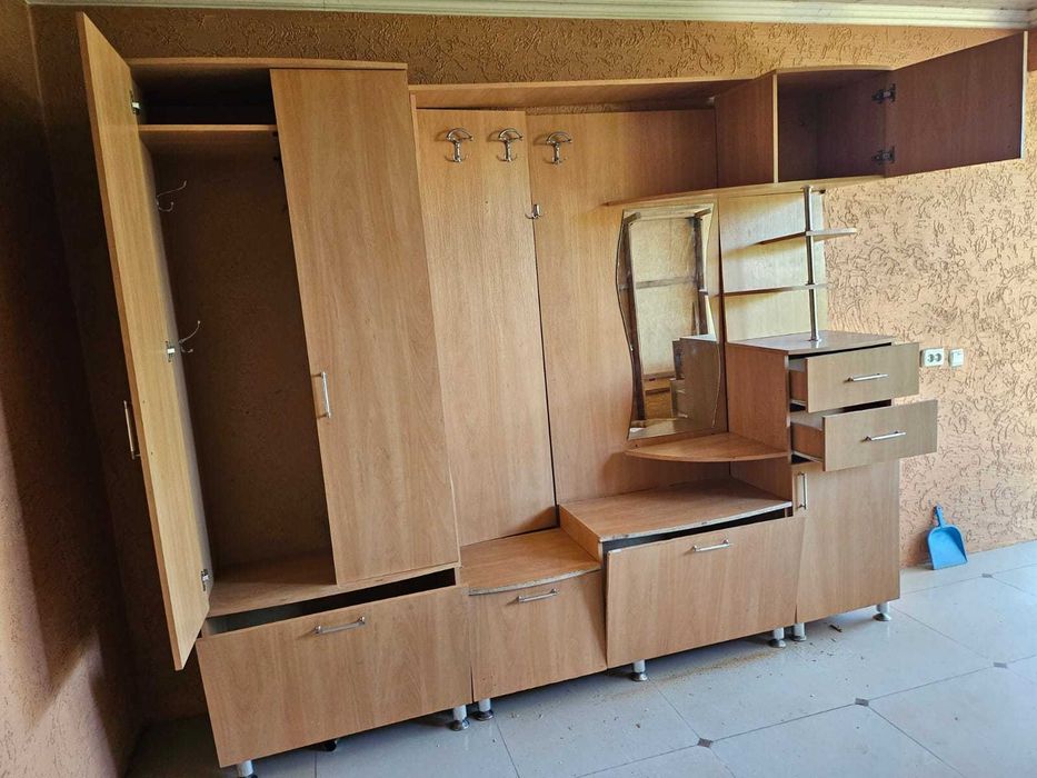 Прихожая мебель        -