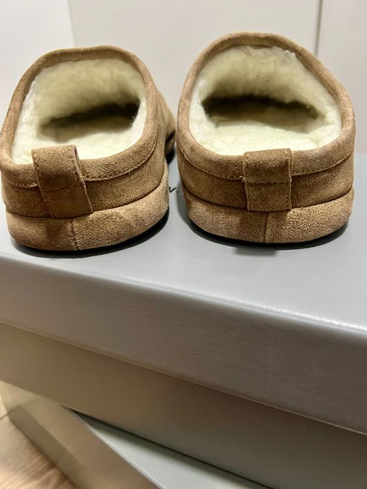 Balenciaga велурени чехли