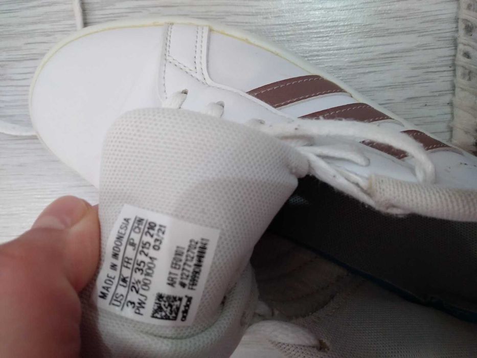 Маратонки адидас 35 номер