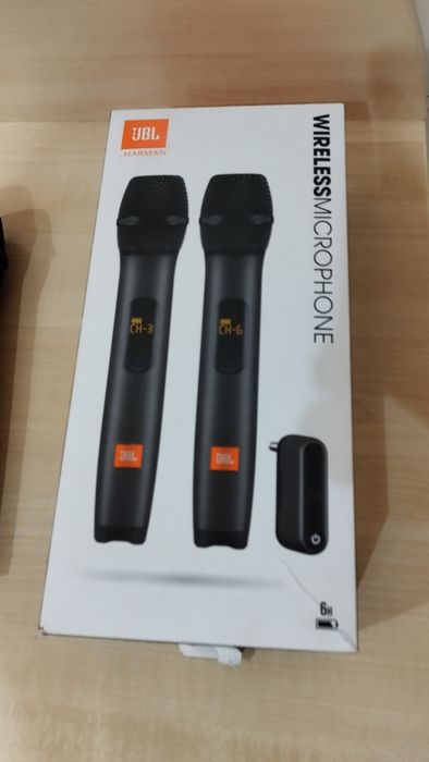 Безжични микрофони jbl