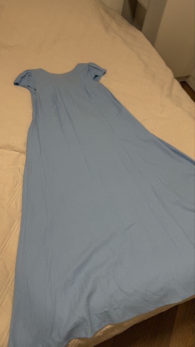 Продам голубое платье в пол