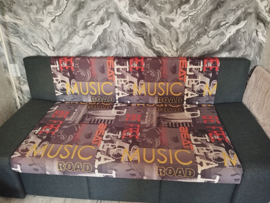 Продам диван б/у