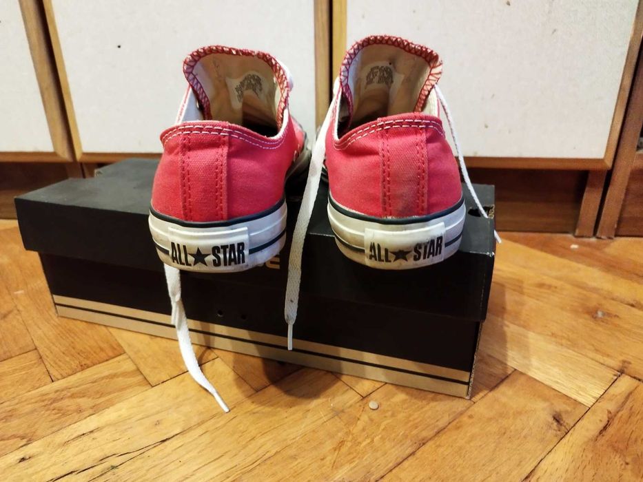 Converse кецове 41, червени
