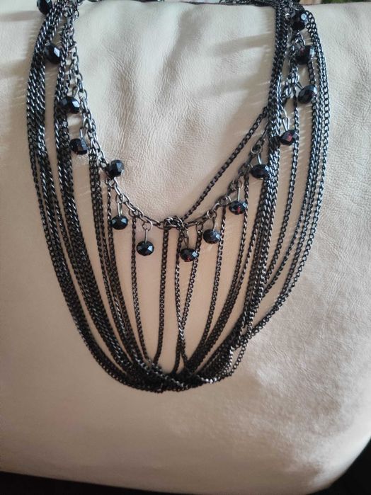 Сет Колиета - актуални аксесоари -8 броя изображения- различни модели