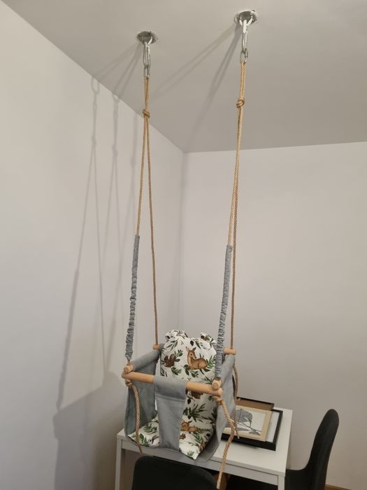 Leagan suspendat pentru bebeluși - bumbac, lemn, sfoara