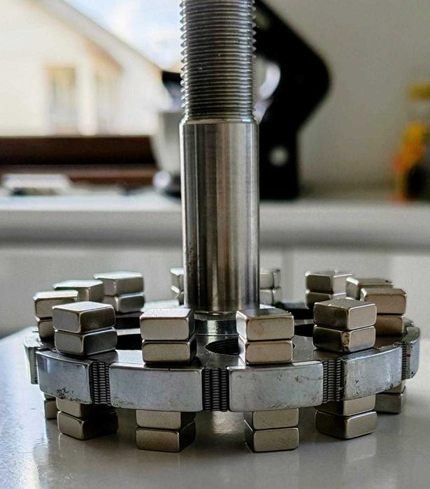 Eoliene 12 si 24V imbunatatite, invertoare, controlere