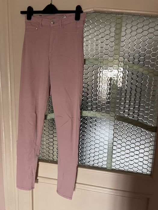 Vând blugi H&M, bordo, roșii, roz cu talie înaltă și verzi