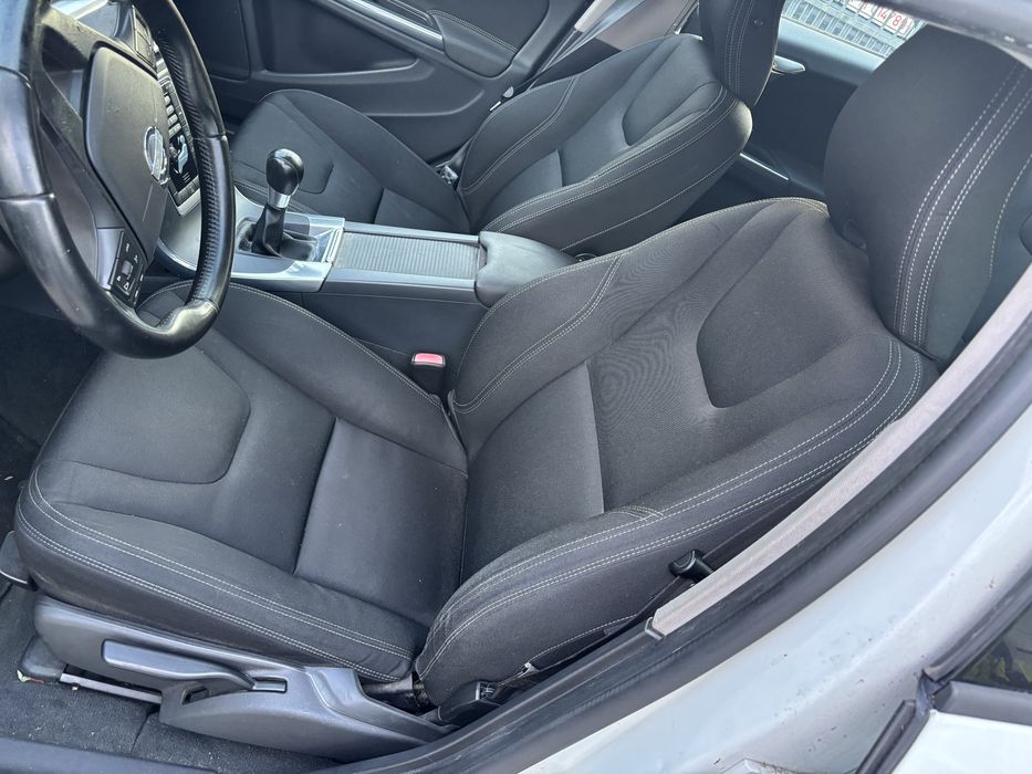 Dezmembrez Volvo V 60  D2  facelift  break  2016