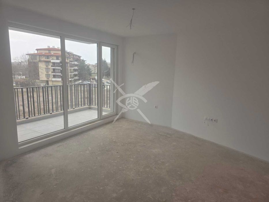 Двустаен - Равда