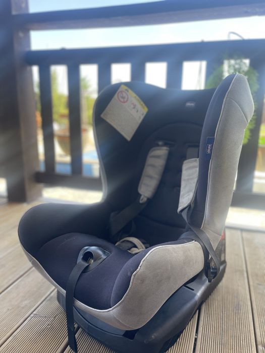 кресло для детей от  chicco