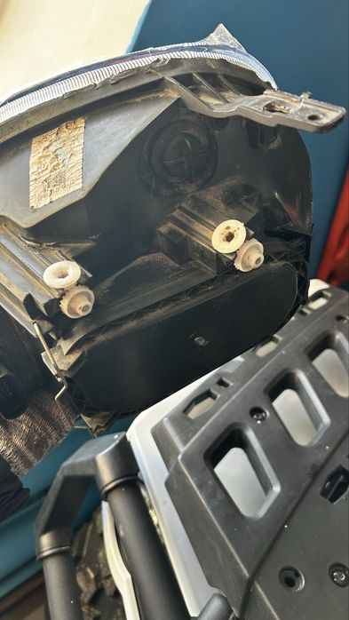 Продам, фару правую приора