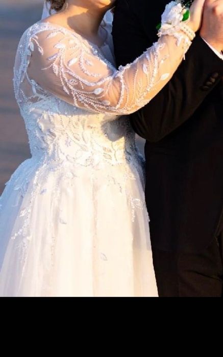 Vând rochie de mireasă