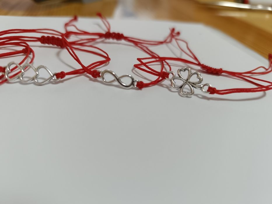 Изработка на гривни с конец