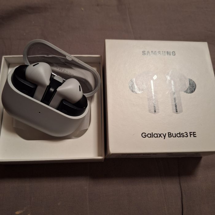 Casti Samsung galaxy buds 3 fe