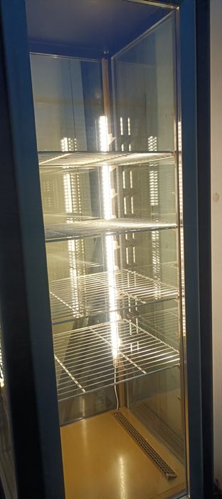 Vitrina frigorifica verticala