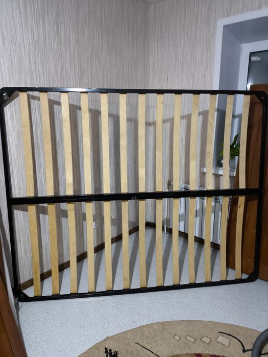 Продам спальный гарнитур